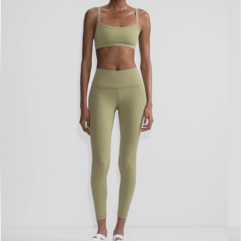 Aritzia Olive Butter Ribbed Cheeky Hi-rise 26" Legging